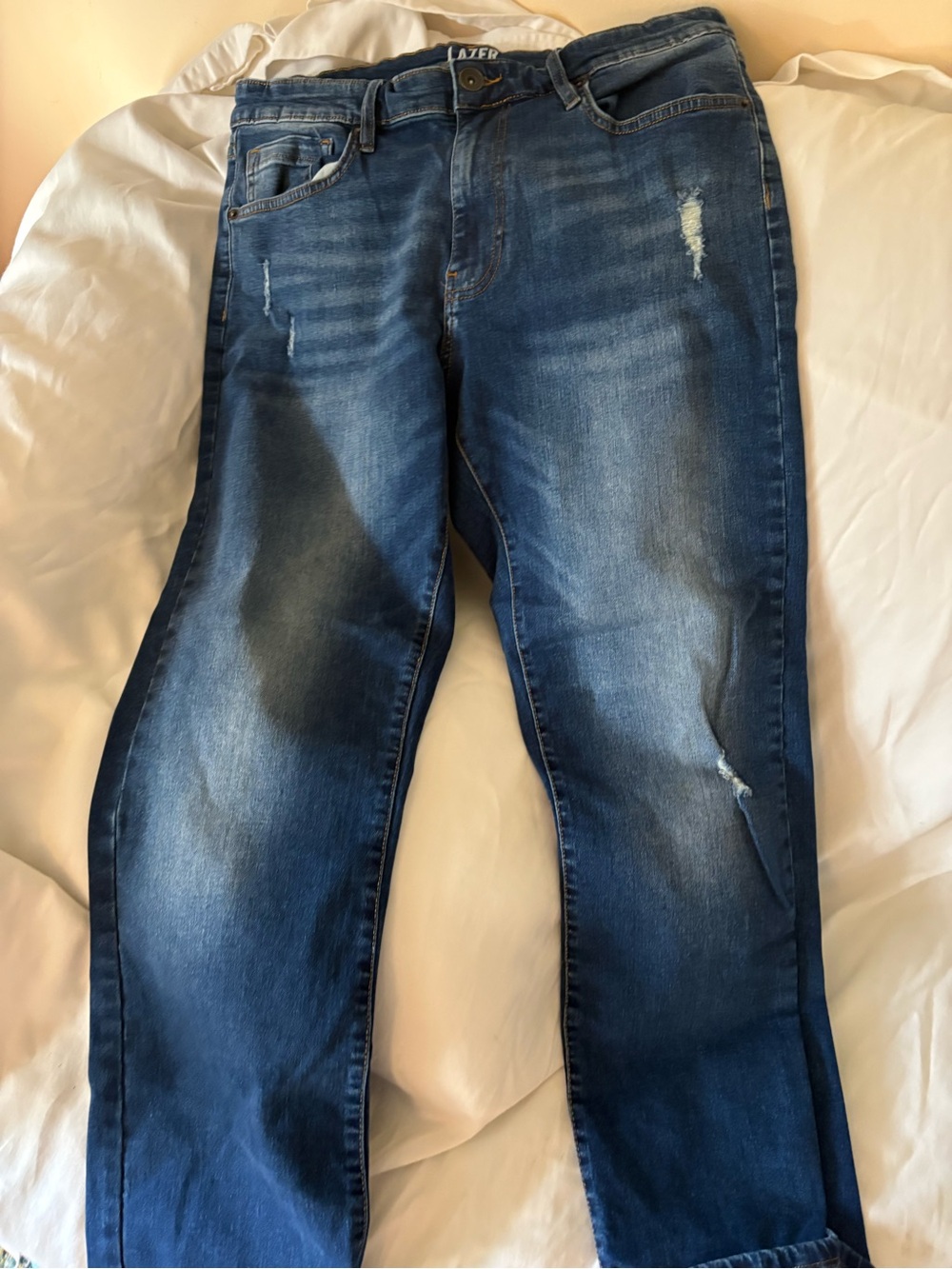 Slim-Straight Men’s Jeans in Washed Blue